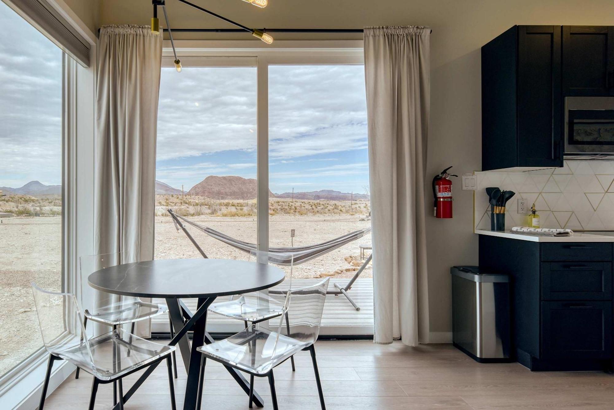 Stardust Luxury Cottage With Loft & A Great View Terlingua Extérieur photo